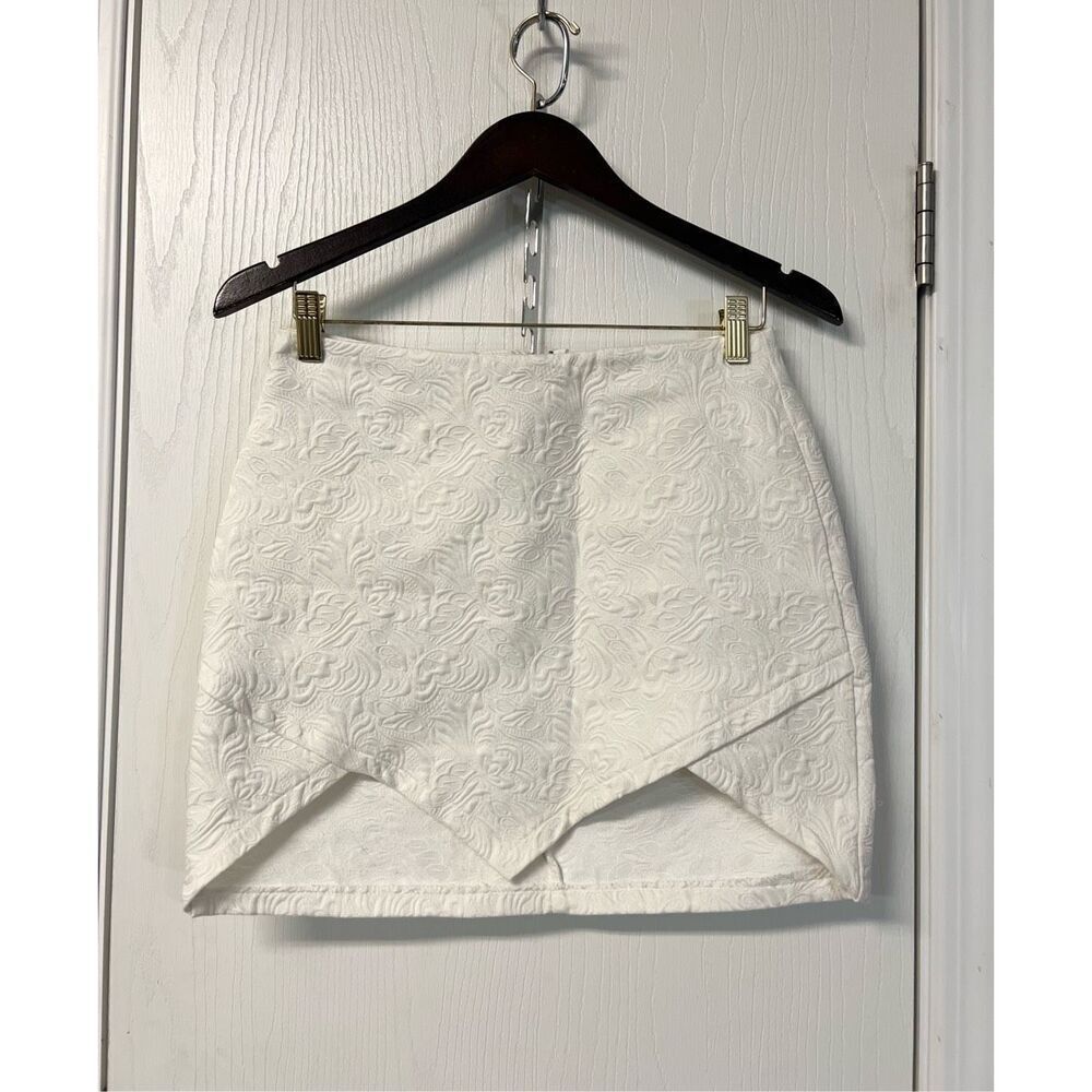Loving Things Mini skirt